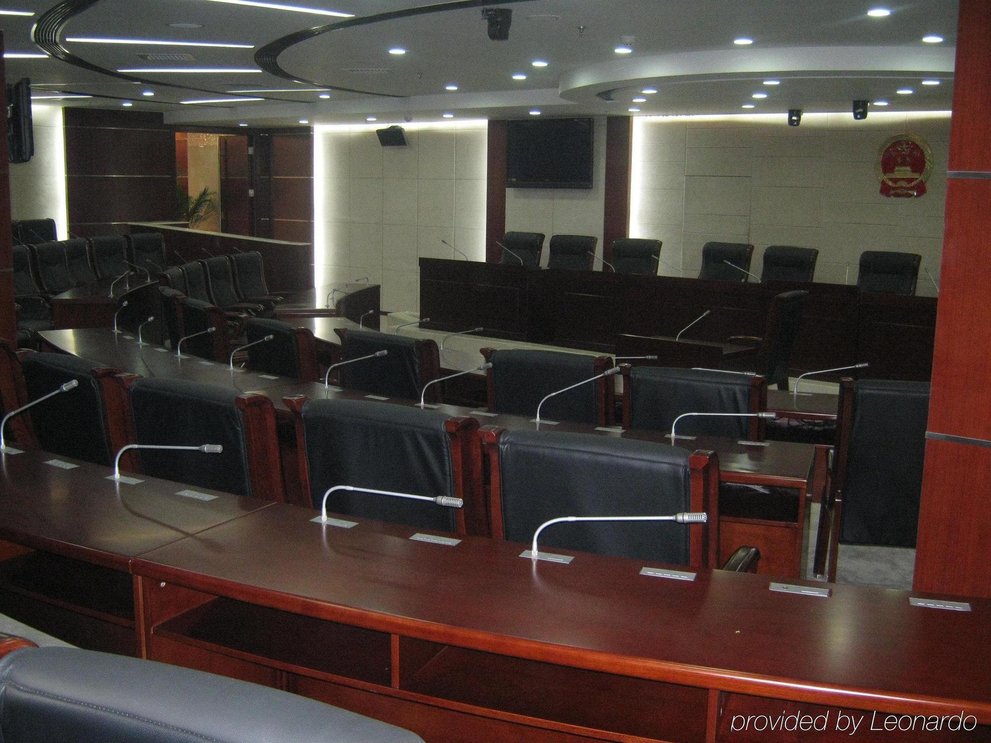 Holiday Inn Express Tianjin Dongli, An Ihg Hotel Екстер'єр фото